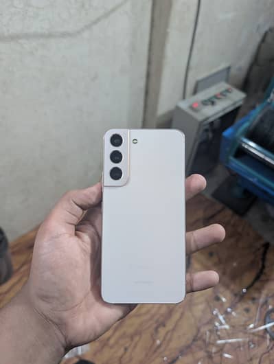 Samsung Mobile S22