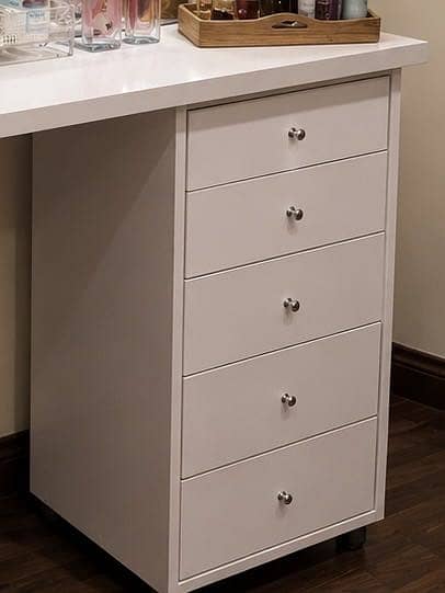 Vanity dressing table 2