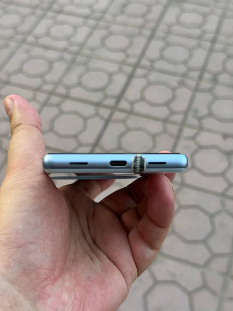 Google Pixel 7a 4