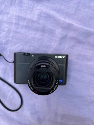 Sony RX100 V Mark 5 - 4K Compact Camera | 2 Batteries + Charger