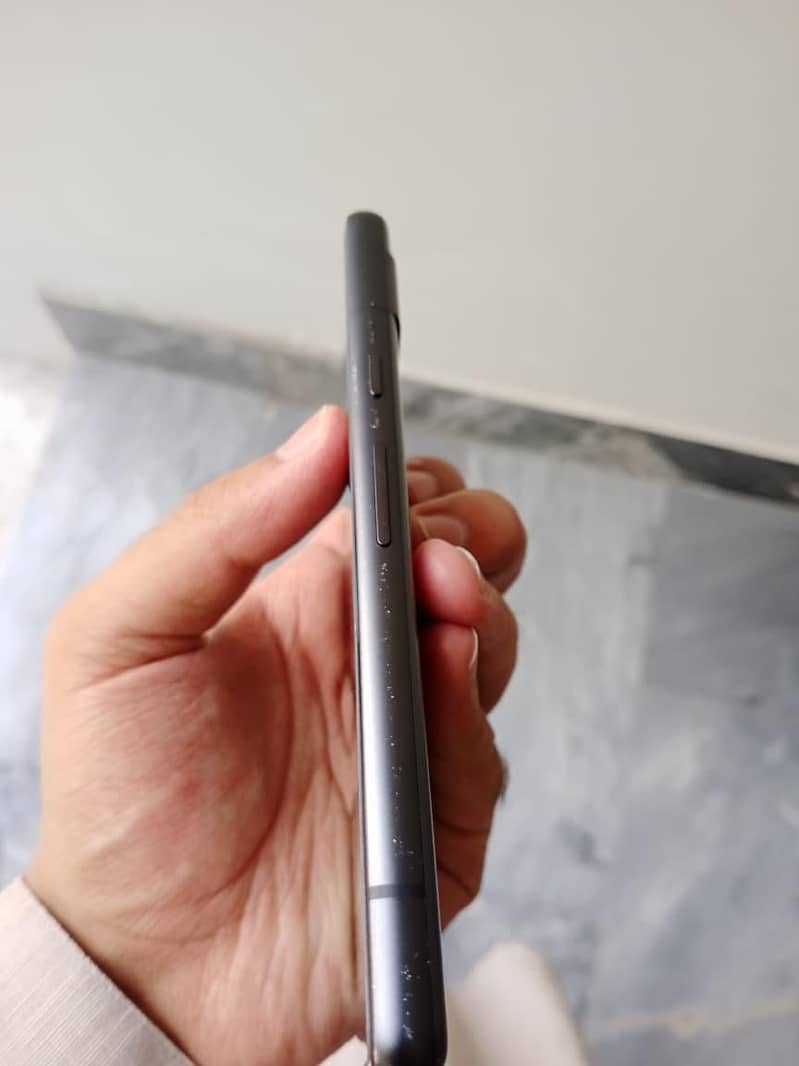 Google Pixel 7a 2