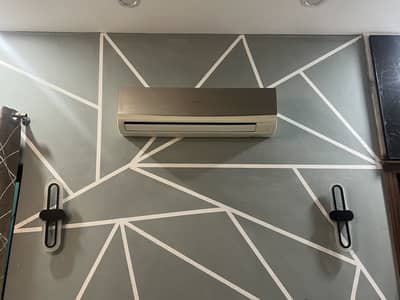 Haier Split Invertor Ac 1 Ton