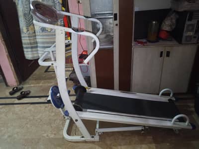 manual treadmill non-motorized. .