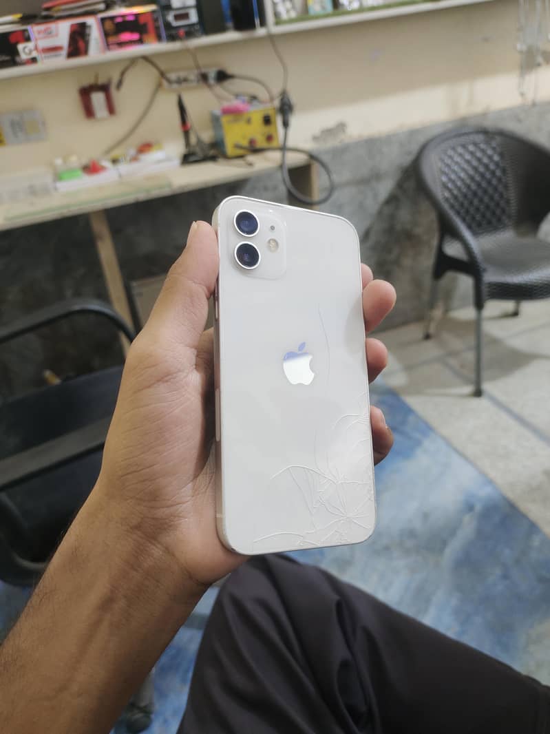 Apple iPhone 12 0