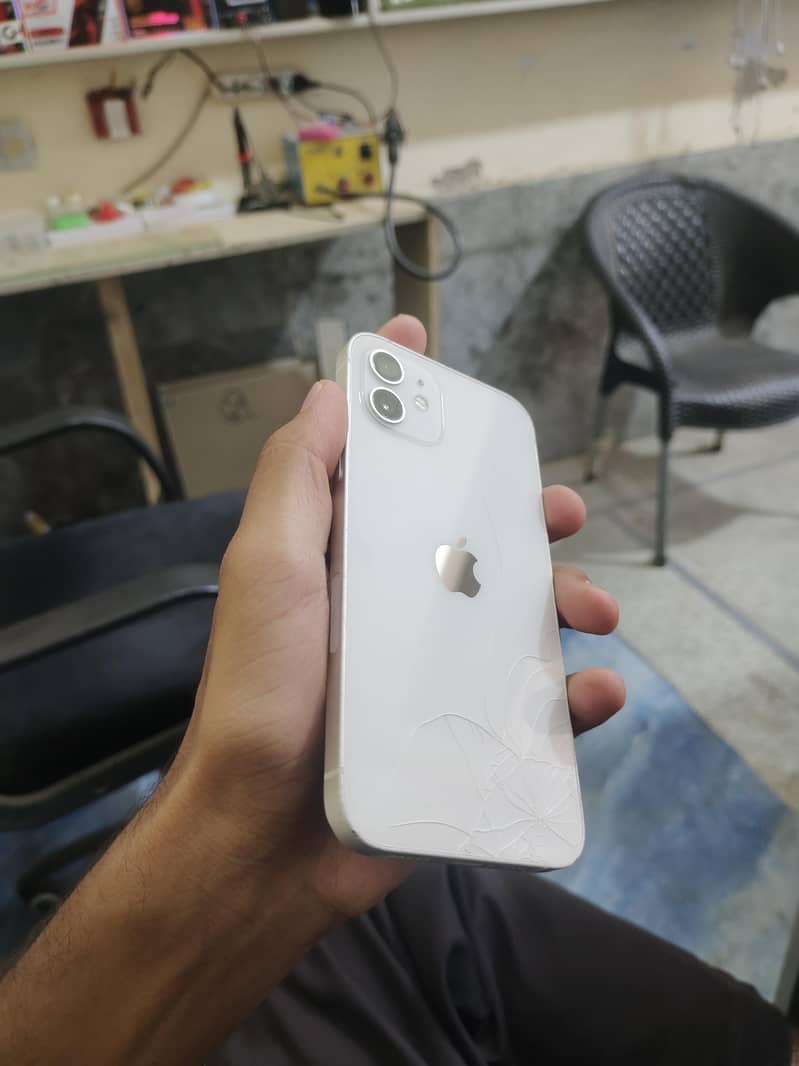 Apple iPhone 12 2