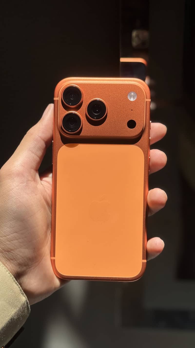 Apple iPhone 17 Pro 0