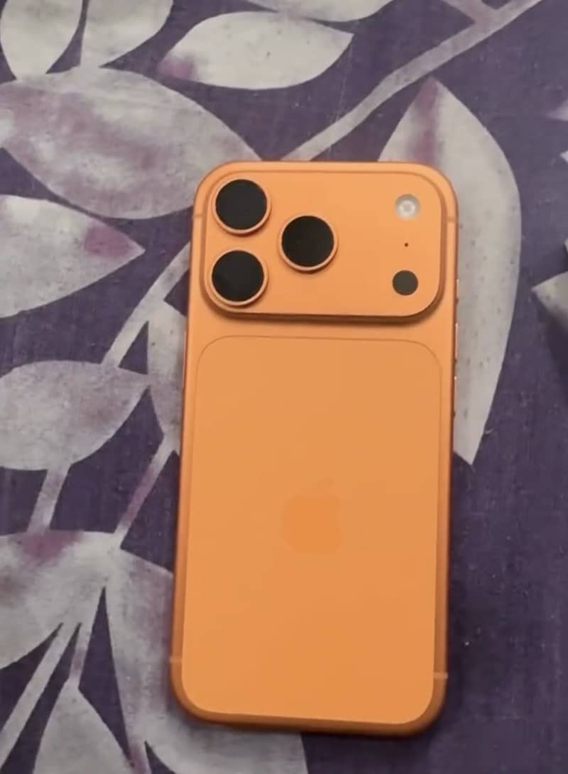 Apple iPhone 17 Pro 2