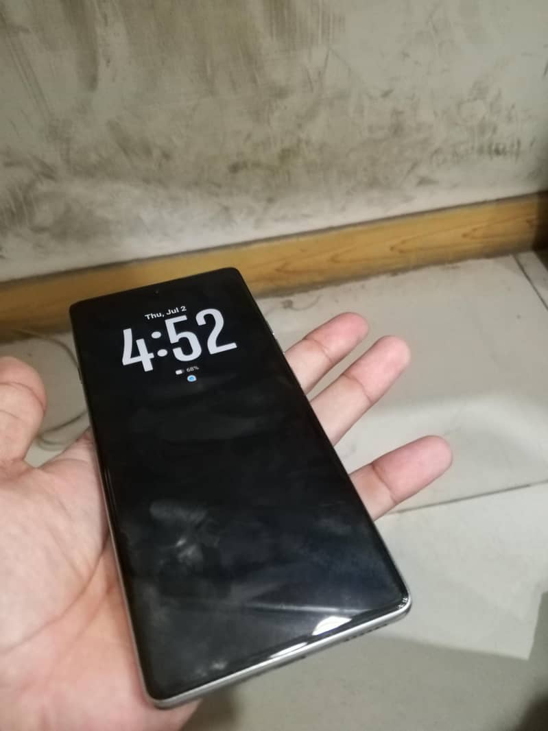 Tecno CAMON 40 1