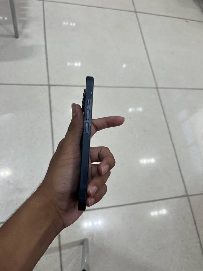 iPhone 3