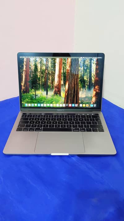 MacBook Pro 2019 i7