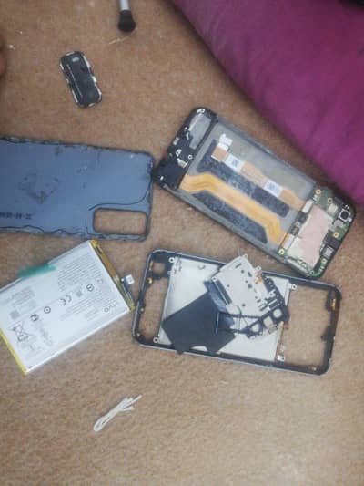 koi bi dead phone ya motherboard sale karna k laya contact kara