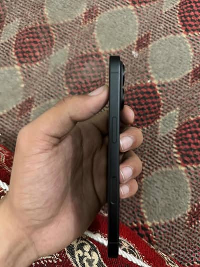 Apple iPhone 16