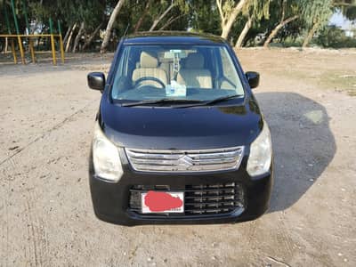 selling suzuki Wagon R 2014