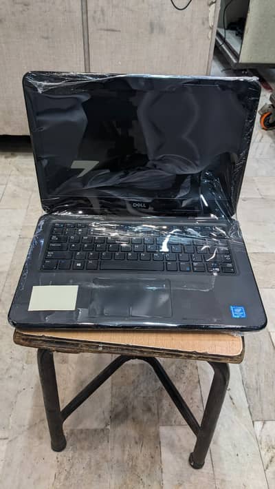 Dell Latitude 3300