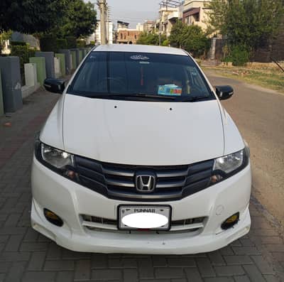 Honda City1.3 Prosmatic 2013. Automatic Total Genien B to B.