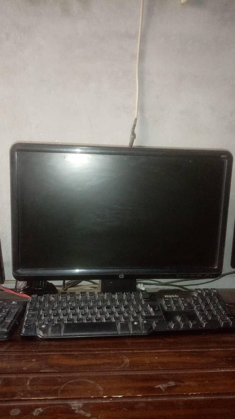 computer and lcd 4