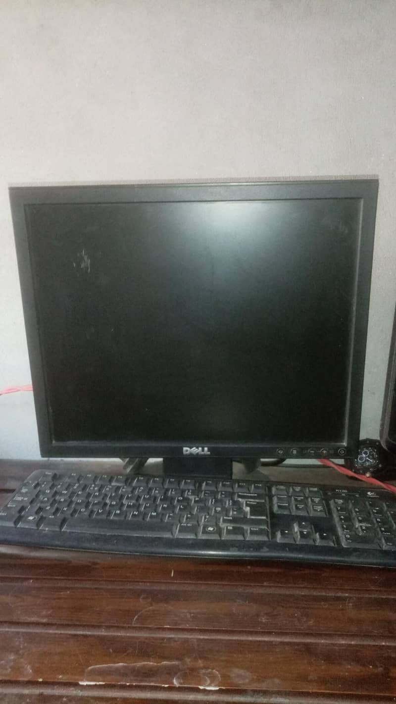 computer and lcd 5