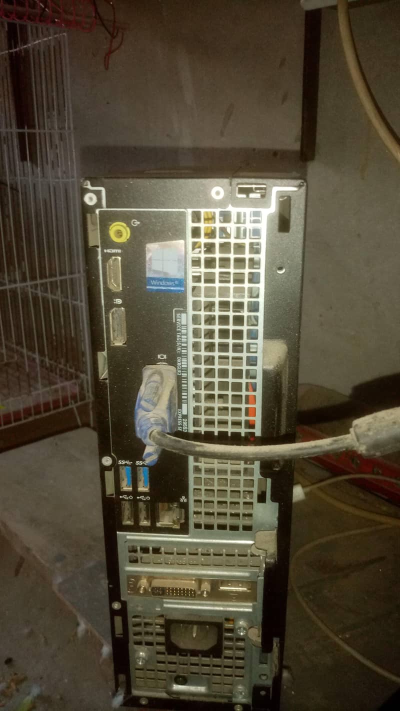 computer and lcd 7