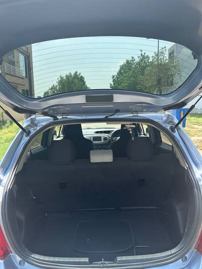Toyota Vitz 2013