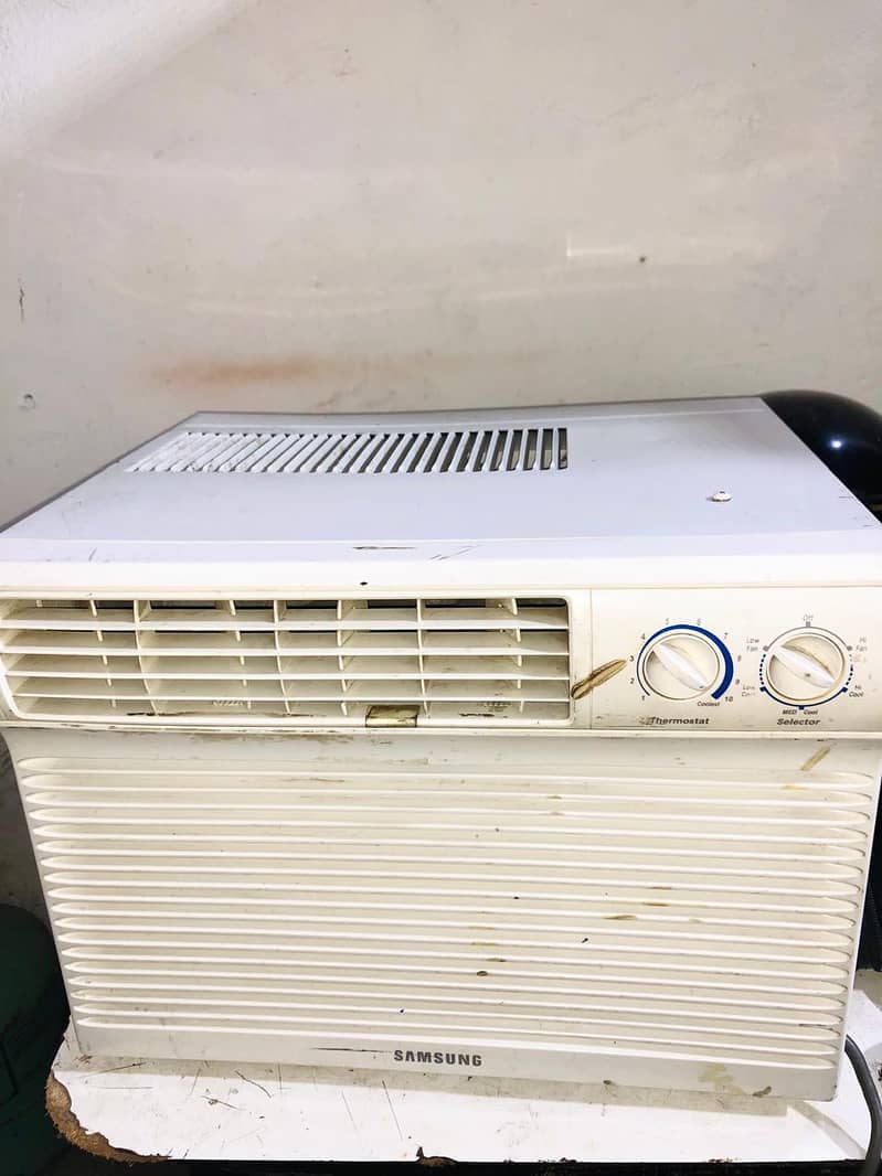 window ac 1