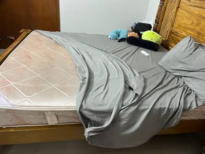 bed set with side tables