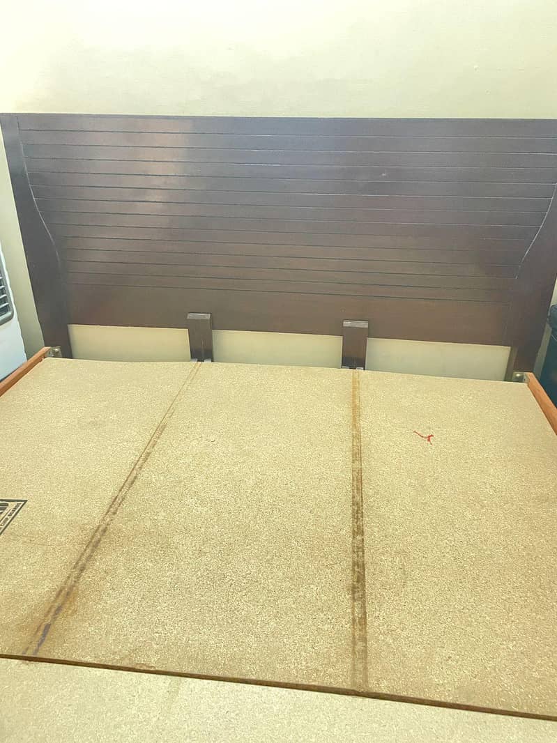 king size bed 0
