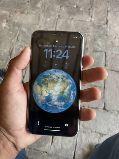 Apple iPhone 11