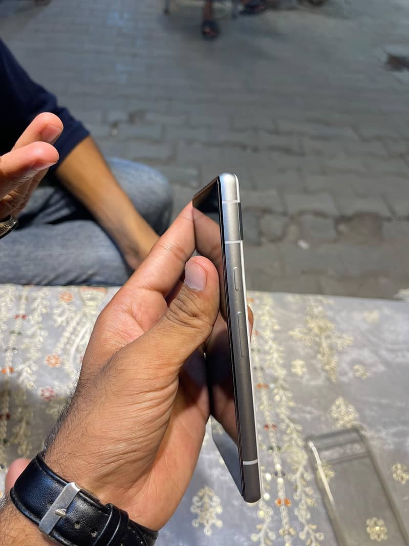 Google Pixel 7a 2