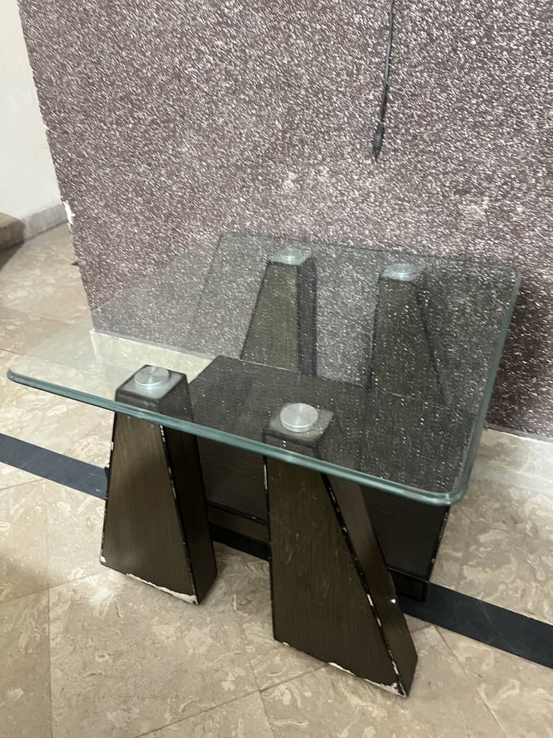 Side table 0