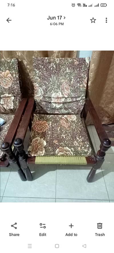 6 Chairs