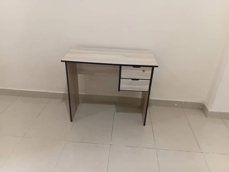 Study / Computer Table 1