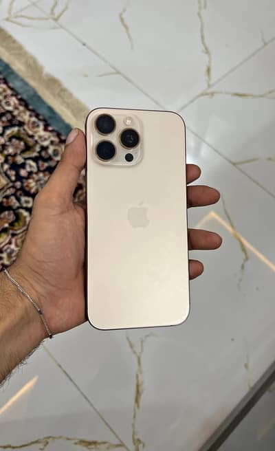 Apple iPhone 16 Pro Max