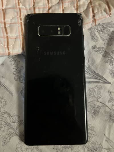 Samsung Mobile S8 Minor crack on panel Excellent battery life