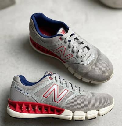 New Balance YG-NB/LIL UN Series Gray Running Shoes