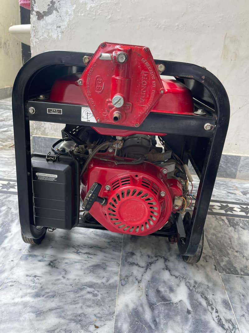 Generator Almost new 2