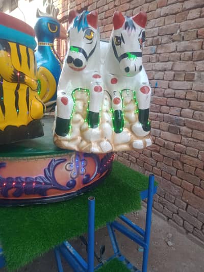 merry round go with rishkaw