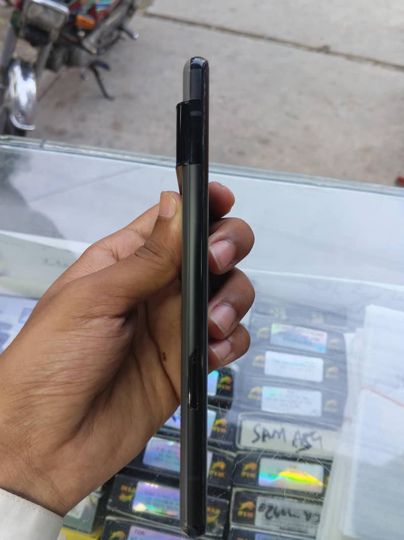 Google Pixel 6 Pro 2