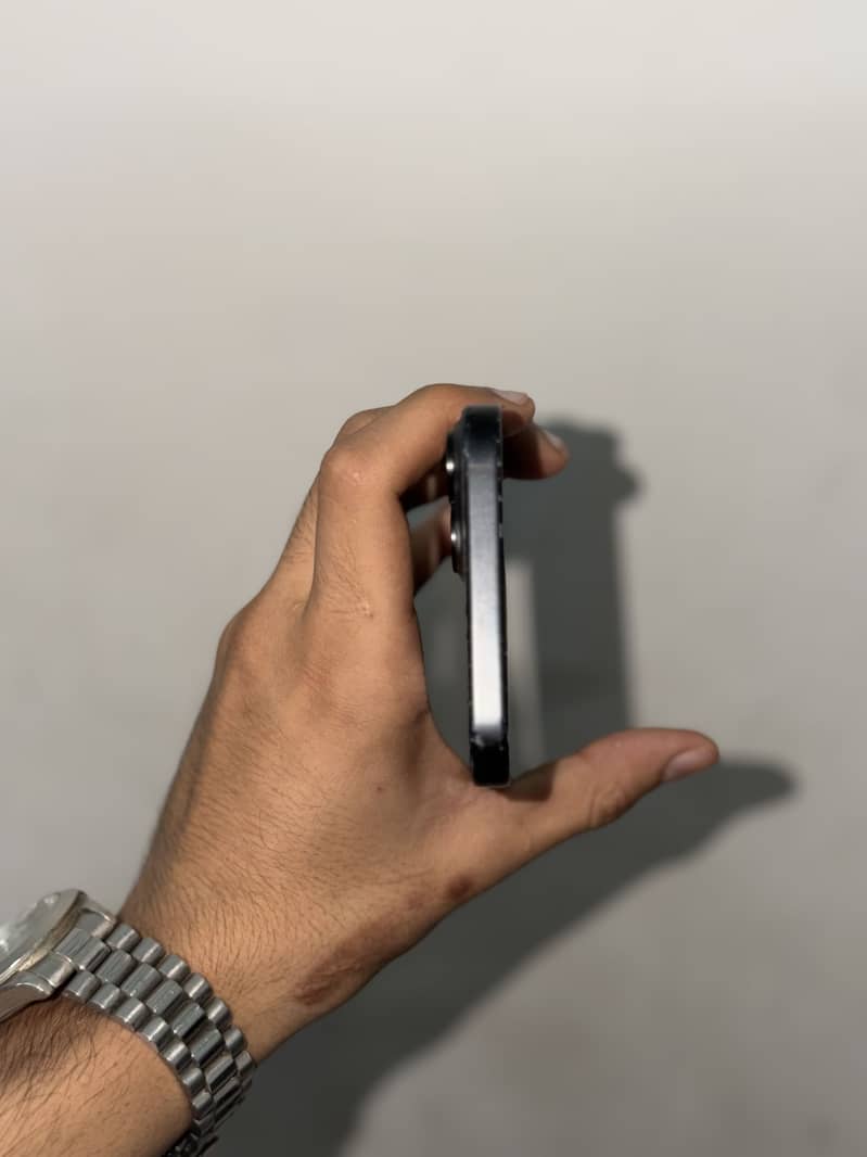 iPhone 15 plus 1