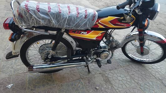 Honda CD 70 2025/26 model black