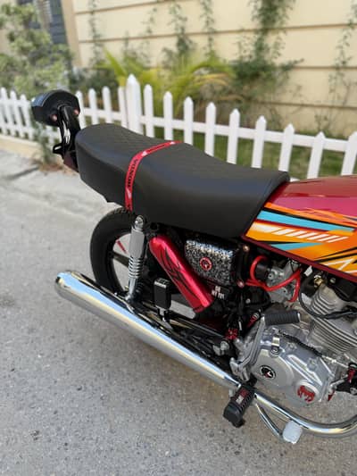 Honda cg125 full scratch less with alloy rims fully modified