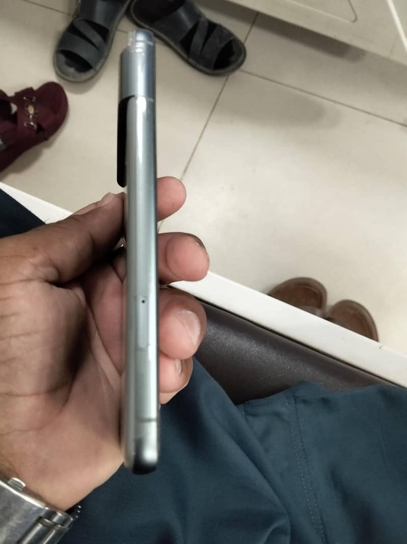 Google Pixel 8 3