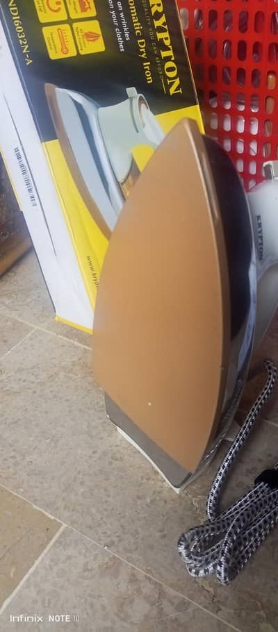Krypton Automatic Heavy Weight Dry Iron (KNDI6032-A) Brand New Box Pac