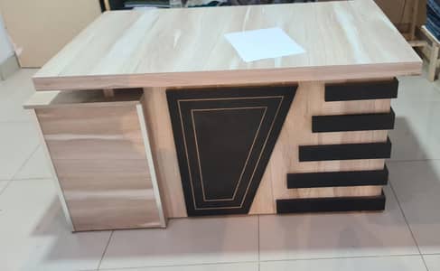 office table good condition