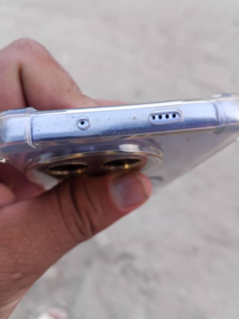 Tecno CAMON 30S 1