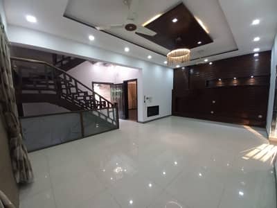 1 Kanal Like Brand New House With Gas Available For Rent In Bahria Town Lahore.