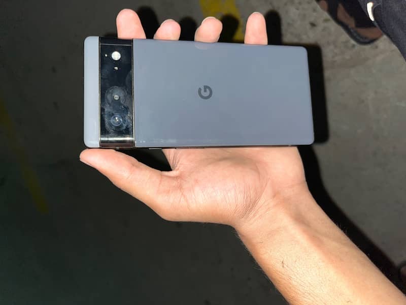 Google Pixel 6 4