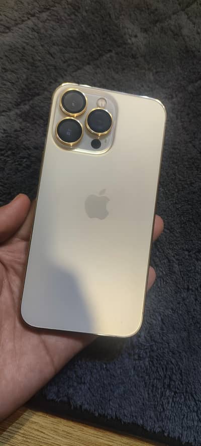 Apple iPhone 13 Pro little black dot on side iCloud locked