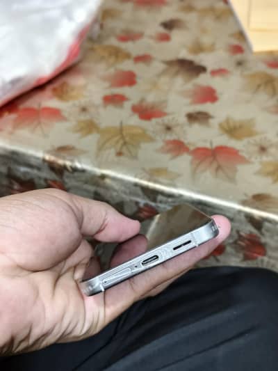 Samsung Mobile S24