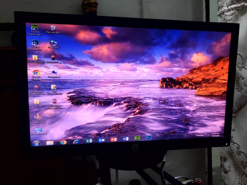 monitor , cpu & keyboard 0