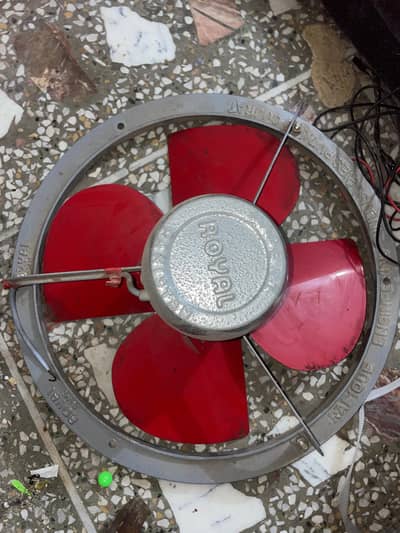 Royal exhaust fan for sale bilkul new condition